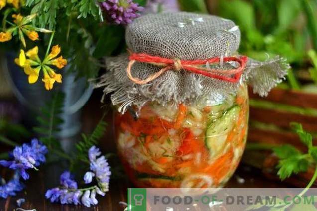 Kohlsalat für den Winter mit Gurken und Tomaten