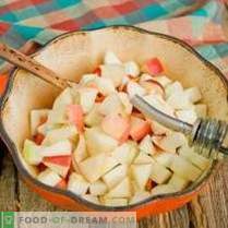 Gemüseeintopf mit Äpfeln für den Winter ist ungewöhnlich und sehr lecker.