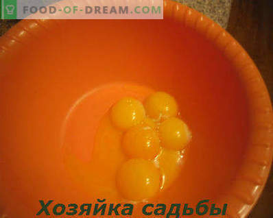 Biskuitkuchen, klassisches Rezept mit Foto, 6 Eier, 4 Eier, mit saurer Sahne, im Ofen, Multikocher
