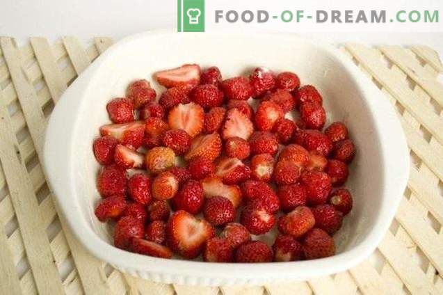 Klafuti mit Erdbeeren
