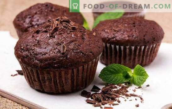 Schokoladenmuffins - sie sind so verführerisch! Rezepte für Schokoladenmuffins mit flüssigen Füllungen, Kirschen, Bananen