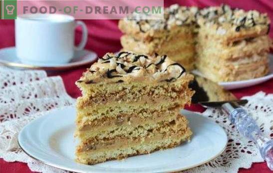 Air Snickers Cake - knuspriges Baiser-Dessert! Rezepte für Luftkuchen aus Keksen, Keksen und Mürbiskuchen