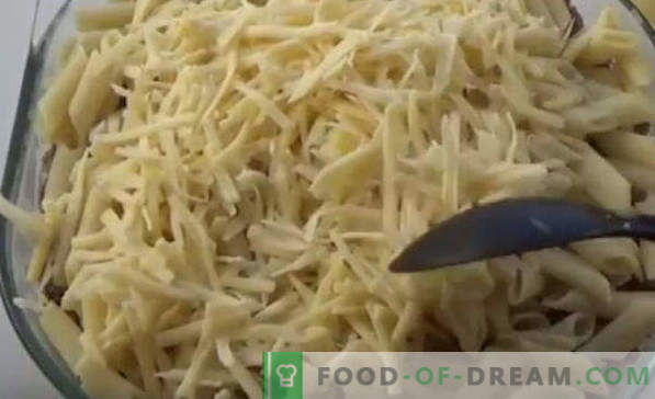 Pasta-Auflauf mit Hackfleisch im Ofen, mit Käse und Gemüse, Schritt für Schritt