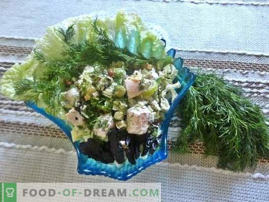 Salat mit der Brust: ein Rezept mit Fotos. Schritt für Schritt Beschreibung eines erstaunlichen Salats mit Brust, Pflaumen, Käse und Chinakohl