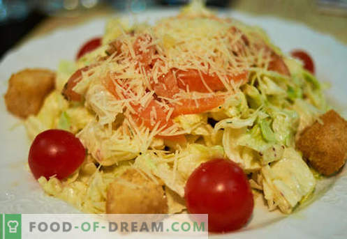 Caesar-Salat mit Lachs - die richtigen Rezepte. Schnell und lecker kochen Caesar-Salat mit Lachs.