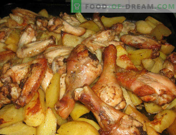 Hähnchenschenkel, im Ofen mit Kartoffeln gebacken, unter einer knusprigen Kruste, in einer Hülse, Folie, mit Käse