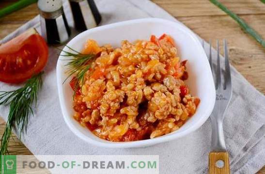 Ryžiai su malta mėsa ir daržovėmis pomidoruose: fantazija apie turimų produktų risotto. Foto receptas ryžių ruošimui pjaustyta mėsa ir daržovėmis pomidoruose: žingsnis po žingsnio