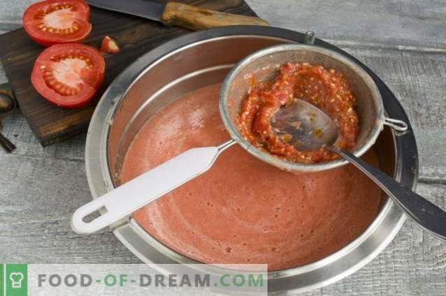 Tomaten im eigenen Saft mit bulgarischem Pfeffer für den Winter