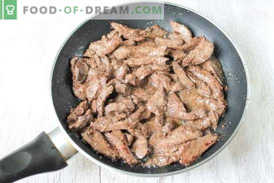 Photo recipe: liver in a Stroganov style - an old Russian dish. Step-by-step liver recipe in a Stroganov style: photo