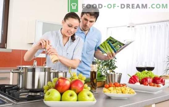 Was Sie schnell und kostengünstig zum Mittagessen kochen sollten: Housekeeping für Hausfrauen! Eine Auswahl an Rezepten für schnelle und preiswerte Mittagsgerichte
