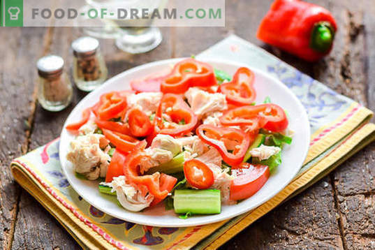 Salade diététique avec poitrine de poulet sans mayonnaise