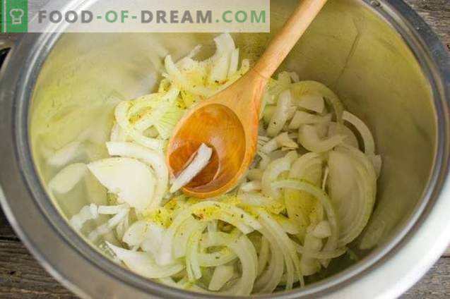 Leckere magere Suppe mit Kartoffeln und Broccoli