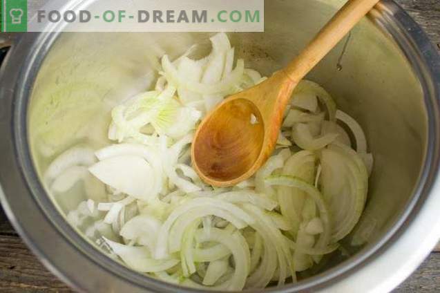 Leckere magere Suppe mit Kartoffeln und Broccoli