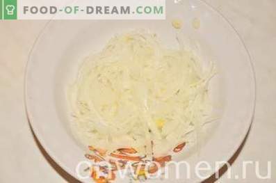 Salat mit Muscheln und Tintenfisch
